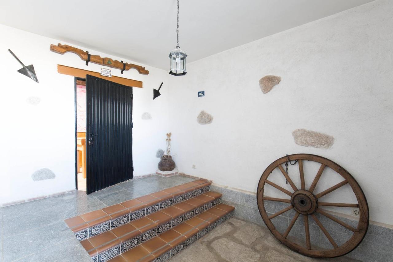 El Robledillo Villa Bilik gambar