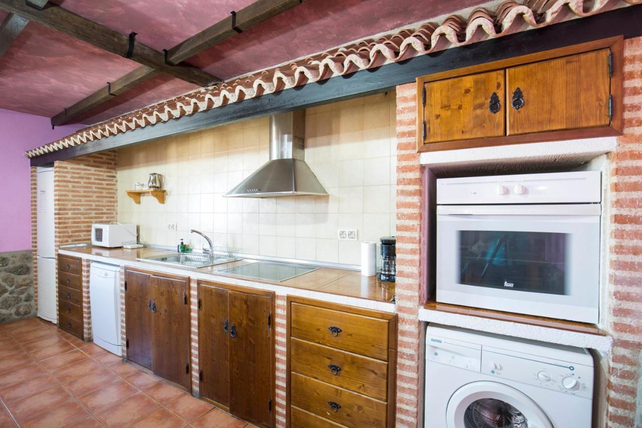 El Robledillo Villa Bilik gambar