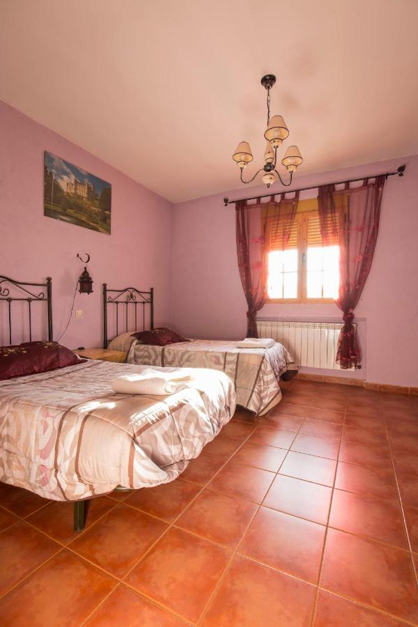 El Robledillo Villa Bilik gambar