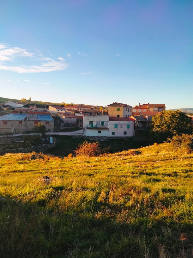 El Robledillo Villa Bilik gambar
