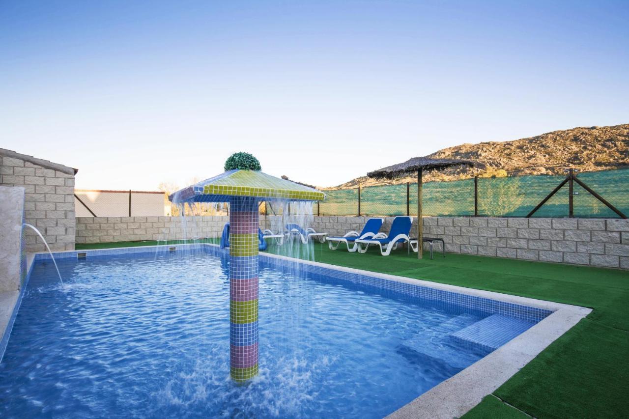 El Robledillo Villa Luaran gambar